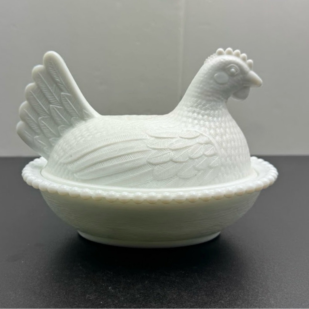 Vintage Indiana Glass Hen on a Nest 7" Beaded MILK GLASS WHITE